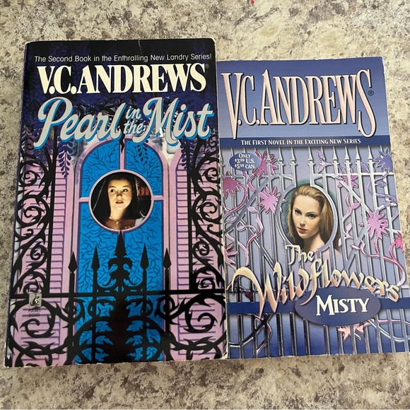 VC Andrew’s Books - Picture 1 of 4
